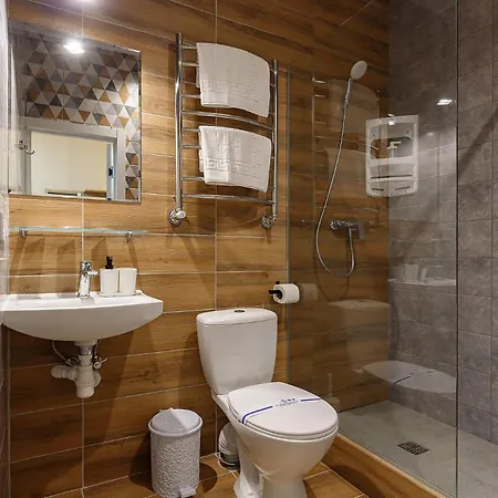 кайзер у львові Hotel 2*